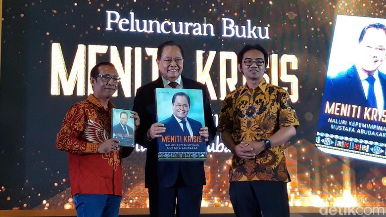 Eks Menteri BUMN Mustafa Abu Bakar Berbagi Pengalaman Memimpin Lewat Buku Eks Menteri BUMN Mustafa Abu Bakar Berbagi Pengalaman Memimpin Lewat Buku