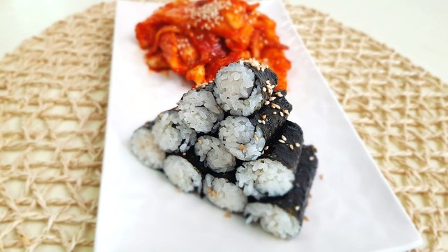 Doyan Ngemil Gimbap? Kenali Dulu 5 Jenis Gimbap Asli Korea