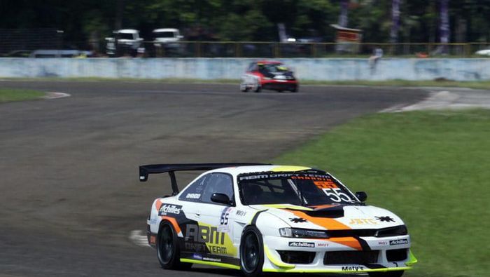 ABM Motorsport meraih sembilan trofi juara di seri keenam ISSOM (dok.ABM Motorsport) ABM Motorsport meraih sembilan trofi juara di seri keenam ISSOM (dok.ABM Motorsport)