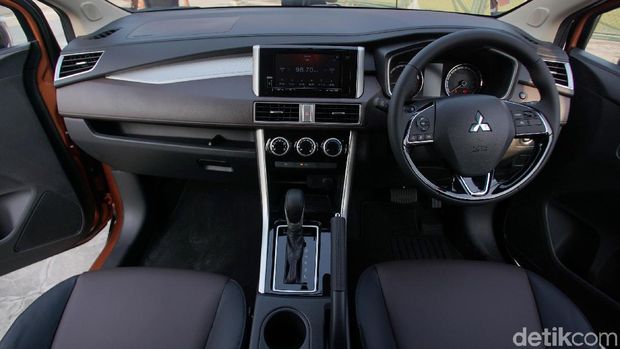 Mitsubishi Xpander Cross