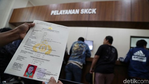 Dibukanya pendaftaran Calon Pegawai Negeri Sipil (CPNS) 11 November kemarin, membuat permohonan pembuatan SKCK meningkat.