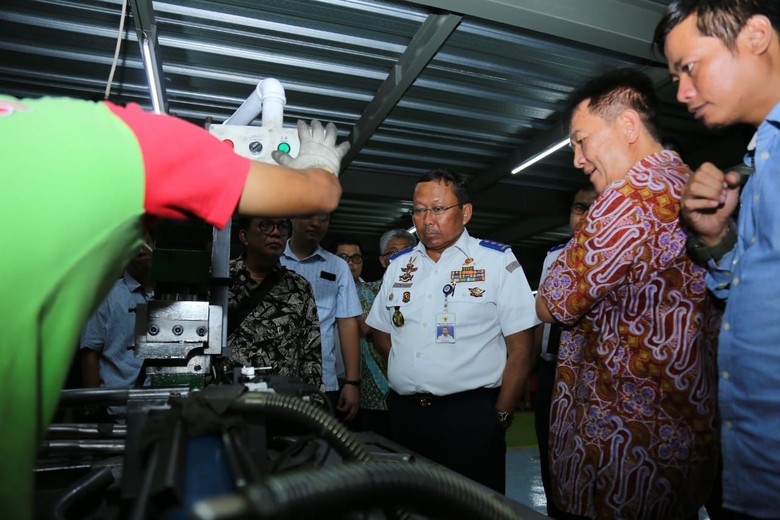 Kemenhub: Kendaraan Listrik Harus Ada Suara & Ukuran Sesuai Syarat Kemenhub: Kendaraan Listrik Harus Ada Suara & Ukuran Sesuai Syarat