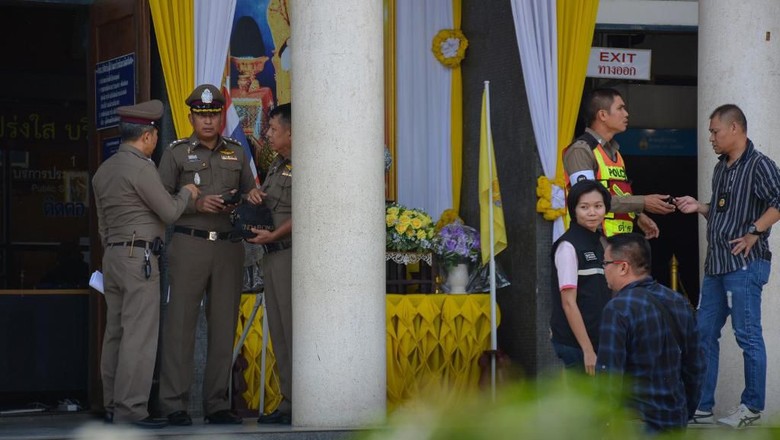 Tembak Mati Pria Bersenjata di Ruang Sidang, Pria Thailand Didakwa Pembunuhan Tembak Mati Pria Bersenjata di Ruang Sidang, Pria Thailand Didakwa Pembunuhan