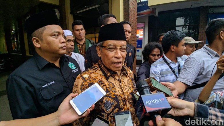 Said Aqil Tak Soal Salam Semua Agama: Iman Itu di Hati Bukan di Mulut Said Aqil Tak Soal Salam Semua Agama: Iman Itu di Hati Bukan di Mulut