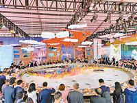 Keren! Hot Pot Paling Besar di Dunia Ini Bisa Tampung 2,000 kg Sup