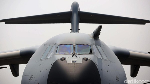 Melihat Lebih Dekat Pesawat Angkut AU Inggris A400M