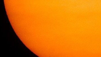 Sedangkan transit Venus berlangsung lebih lama lagi, yakni baru terjadi pada 10 Desember 2117, 8 Desember 2125, dan 11 Juni 2247. Foto: NASA
