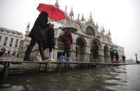 Italia Diguyur Badai Lebat, Venesia Pun Banjir
