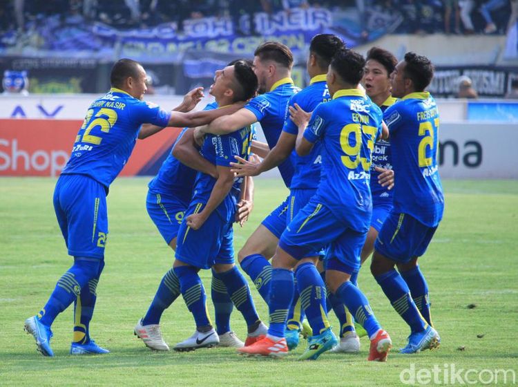 Menjamu Arema FC, Persib Bandung Berpesta di Jalak Harupat