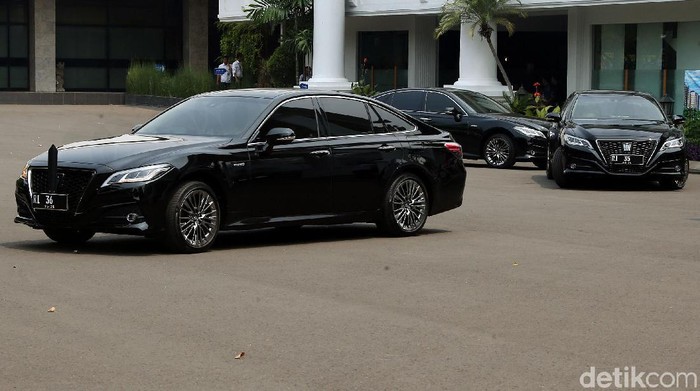 Jajaran menteri di pemerintahan Presiden Joko Widodo dan Wakil Presiden Maruf Amin periode 2019 - 2024, kini punya tunggangan mobil baru. Inidia mobilnya.
