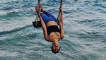 Liburannya Artis Bollywood yang Pamer Foto Topless di Bali