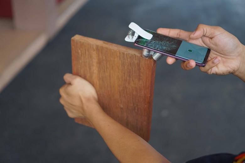 Bea Cukai Buat Alat Pemeriksa Kayu Otomatis Berbasis Android Bea Cukai Buat Alat Pemeriksa Kayu Otomatis Berbasis Android