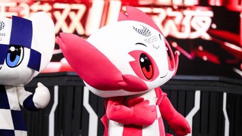 Alibaba masih toko online terbesar walau belakangan kompetisi kian ketat, misalnya dari JD.com. Juga ada nama baru seperti startup Pinduoduo yang mengincar kota kecil di China. Foto: Reuters