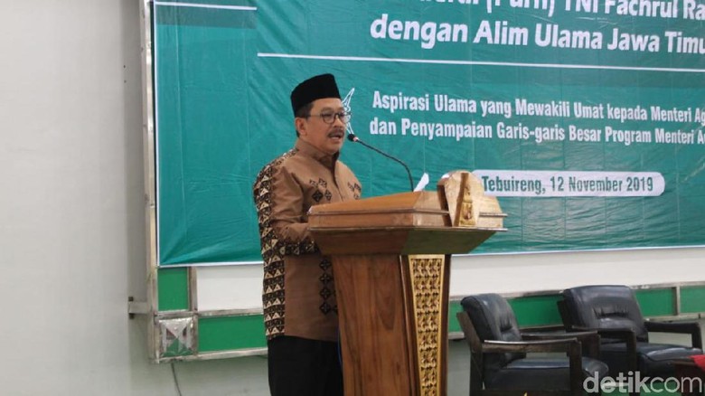 MUI Jatim Imbau Pejabat Tak Salam Semua Agama, Wamenag Pasrah ke Ulama MUI Jatim Imbau Pejabat Tak Salam Semua Agama, Wamenag Pasrah ke Ulama