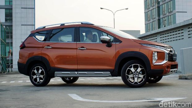 Mitsubishi Xpander Cross