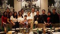 Foto: Instagram @jordionsuBersama kerabat, Jordi Onsu tampak membagikan momen saat makan malam di salah satu restoran mewah.