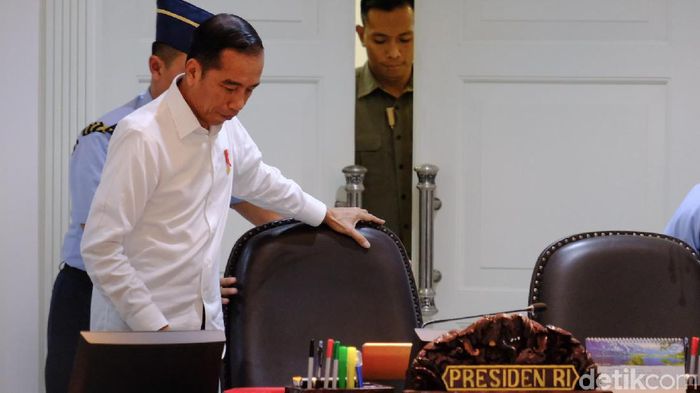 Foto: Jokowi pimpin rapat terbatas (Dika-detikcom) Foto: Jokowi pimpin rapat terbatas (Dika-detikcom)