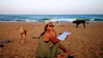 Liburannya Artis Bollywood yang Pamer Foto Topless di Bali