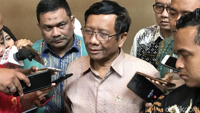 Mahfud Pastikan 8 Orang Ditangkap Terkait Bom Medan Mahfud Pastikan 8 Orang Ditangkap Terkait Bom Medan