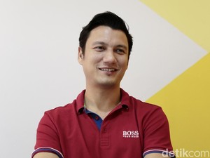 Jangan Iri! Impian Masa Tua Christian Sugiono Berlayar dengan Titi Kamal