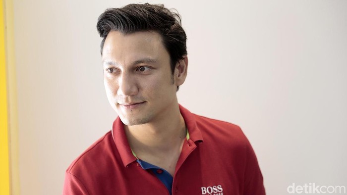 Christian Sugiono Christian Sugiono saat berkunjung ke kantor detikcom.