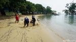 Foto: Pantai RI Ini Ramai Turis, tapi Masih Terbatas Listrik