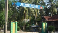 Berjarak sekitar 15 Kilometer dari Kecamatan Wonomulyo yang menjadi Pusat Perdagangan Kabupaten Polewali Mandar, dengan waktu tempuh sekitar 15 menit saja, kawasan wisata GMP seluas lebih kurang 20 hektar ini menawarkan wisata edukasi hutan mangrove dan keindahan bawah lautnya. (Abdy Febriady/Istimewa Pengelola)