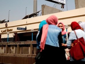 Pengantin Musim Panas, Ketika Keluarga Jajakan Gadis untuk Wisata Seks
