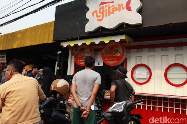 Foodies Indonesia Rela Antre Berjam-jam Untuk 5 Makanan Ini