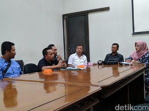 Ada Aroma KKN, Peserta Test Perangkat Desa Geruduk DPRD Ponorogo