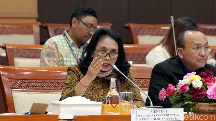 Menteri PPPA I Gusti Ayu Bintang membahas lima program prioritasnya bersama Komisi VIII DPR. Salah satu dibahas dalam raker itu adalah kelanjutan RUU P-KS.