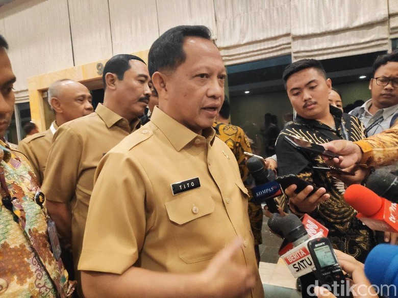 Sisir Anggaran, Mendagri Ingatkan Pemda agar Tak Telat Lakukan Lelang Sisir Anggaran, Mendagri Ingatkan Pemda agar Tak Telat Lakukan Lelang