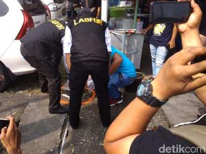 Momen Polisi Olah TKP Bom Bunuh Diri di Polrestabes Medan