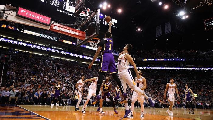 LA Lakers kembali menang setelah mengalahkan Phoenix Suns di lanjutan NBA. (Foto: Christian Petersen / Getty Images) LA Lakers kembali menang setelah mengalahkan Phoenix Suns di lanjutan NBA. (Foto: Christian Petersen / Getty Images)