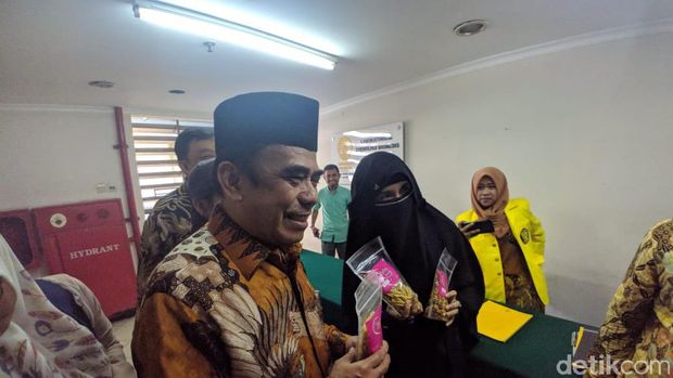 Istri Mantan Napi Teroris Bertemu Menteri Agama Fachrul Razi