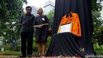 Aksi Tabur Bunga Peringati 21 Tahun Tragedi Semanggi I