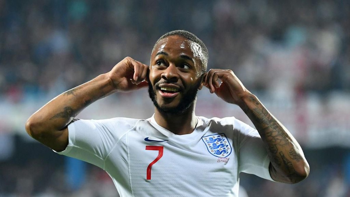 Callum Hudso-Odoi menilai Raheem Sterling adalah panutannya di timnas Inggris (Foto: Photo by Michael Regan/Getty Images)