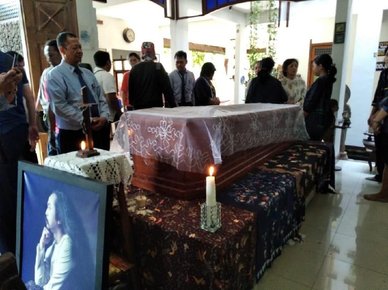 Foto: Djaduk Ferianto meninggal dunia (Usman Hadi/detikcom) Foto: Djaduk Ferianto meninggal dunia (Usman Hadi/detikcom)