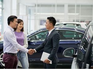 Nggak Bisa Asal Punya Duit buat DP, Pertimbangkan Hal Ini kalau Mau Kredit Mobil