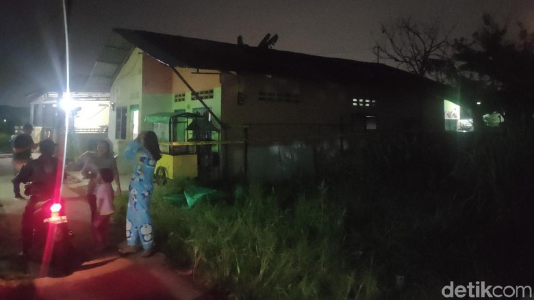 Cerita Tetangga Dengar Bunyi Tok-tok di Rumah Bomber Medan Cerita Tetangga Dengar Bunyi Tok-tok di Rumah Bomber Medan