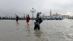 Oh Venesia, Indahmu Ternoda Banjir dan Kekeringan
