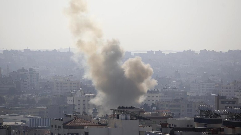 Pesawat Israel Gempur Posisi Hamas di Gaza Usai Diserang Roket Pesawat Israel Gempur Posisi Hamas di Gaza Usai Diserang Roket