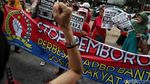 Aksi Tolak Anggaran Lem Aibon di DPRD DKI Jakarta