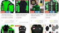 Berdasarkan situs resmi driver Gojek.com yang dikutip detikcom, Rabu (13/11/2019), atribut dijual dalam beberapa kategori. Harga terendah yaitu untuk kategori jaket garuda + 1 helm, yang mana dijual dengan harga Rp 280 ribu dengan cicilan Rp 7 ribu/hari. Sedangkan untuk jaket garuda + 2 helm, dijual dengan harga Rp 330 ribu dengan cicilan Rp 8.250/hari.