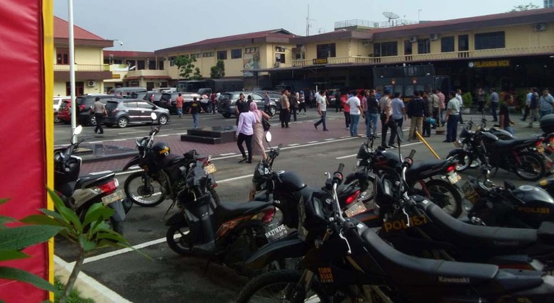 Ini Identitas Pelaku Bom Bunuh Diri di Polrestabes Medan Ini Identitas Pelaku Bom Bunuh Diri di Polrestabes Medan