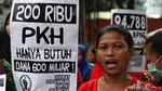 Aksi Tolak Anggaran Lem Aibon di DPRD DKI Jakarta