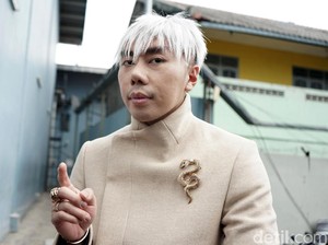 Kontroversi Roy Kiyoshi, Cuek Dihina Muka Kayak Logo Arsenal