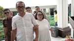 Hadapi Tuntutan, Nunung Terus Gandeng Suami