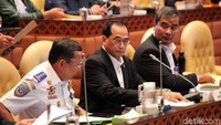 Selain pembahasan rencana strategis, rapat ini pun akan membahas mengenai usulan program legislasi nasional dari Kemenhub.
