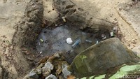 Tetap jaga kebersihan ya! Karena ada beberapa oknum turis yang masih suka membuang sampah sembarangan (Foto: Ahmad Masaul Khoiri/detikcom)